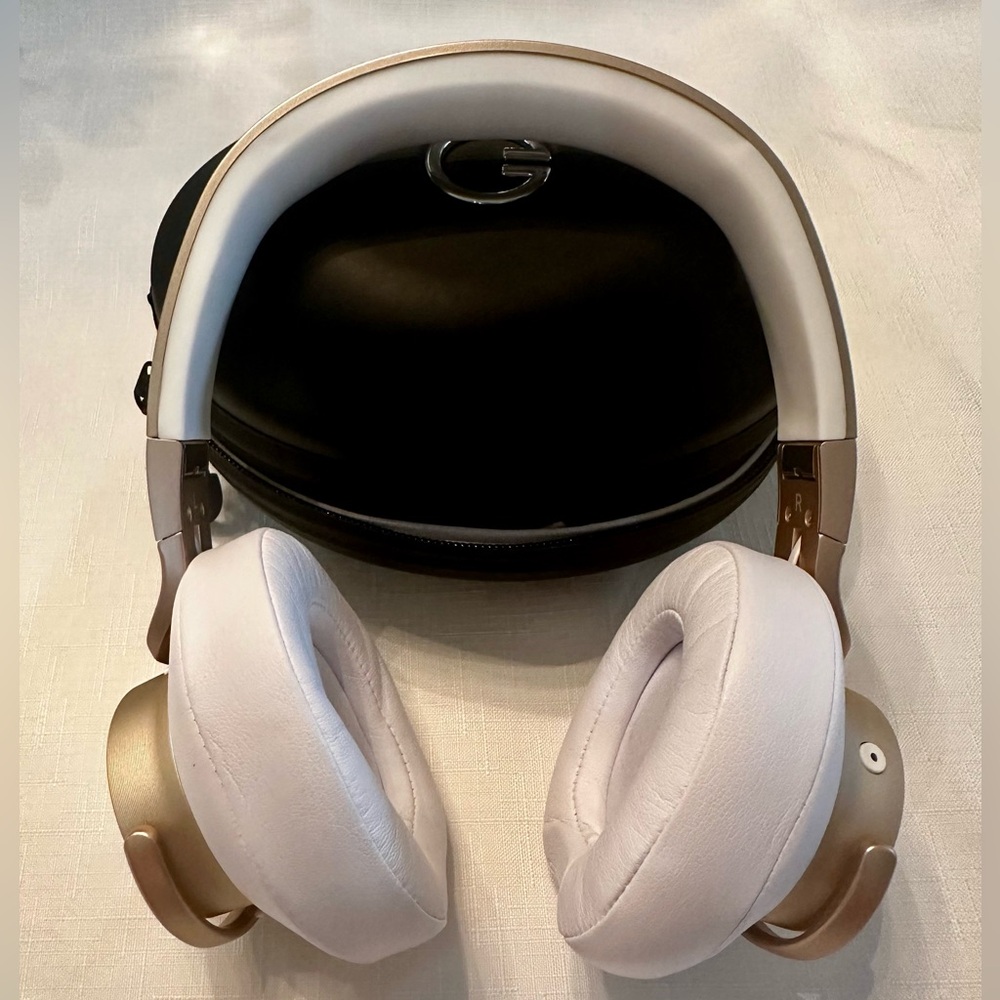 Muzik One Connect Smarter Headphone Wireless Bluetooth High Gold